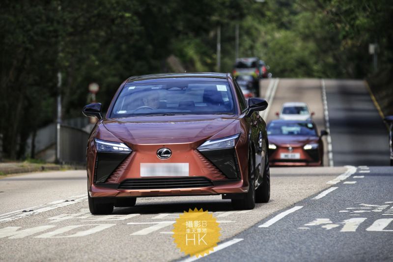 Lexus RZ