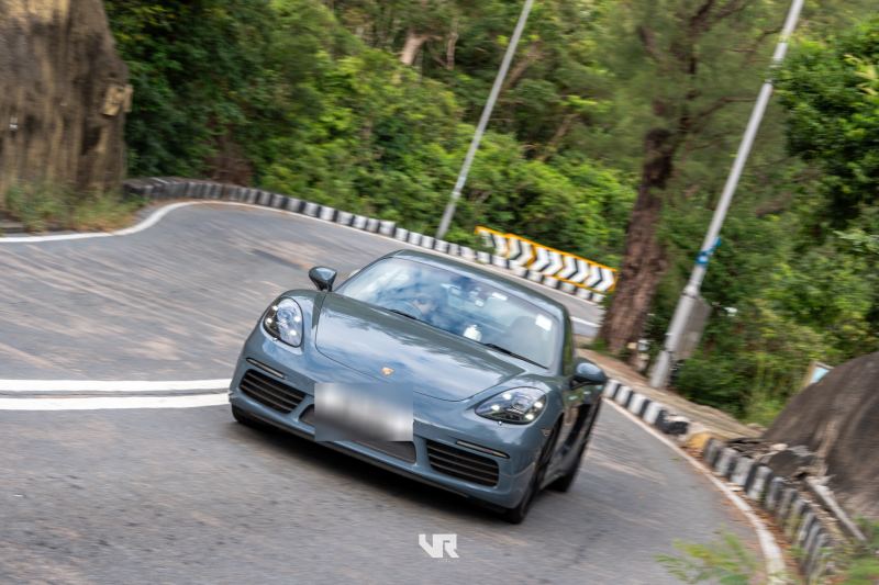 Porsche 718 Cayman
