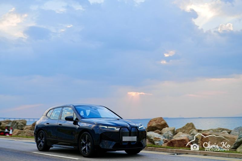BMW iX