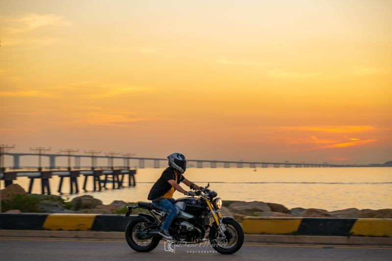 BMW R nineT