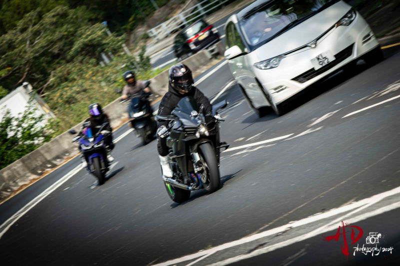 Yamaha R1