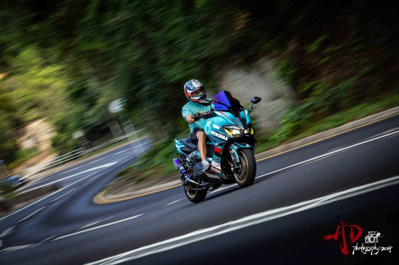 Yamaha R7