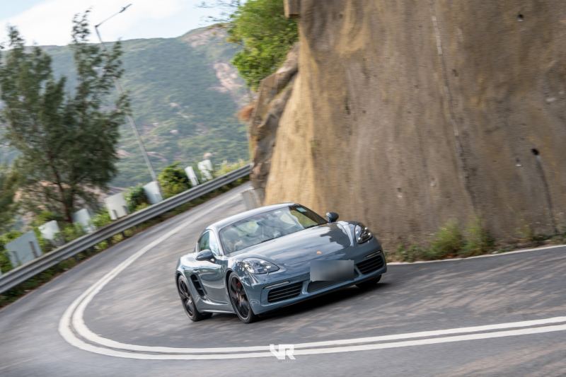Porsche 718 Cayman