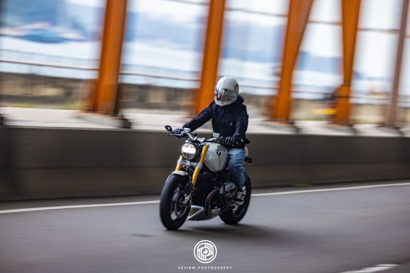 BMW R nineT