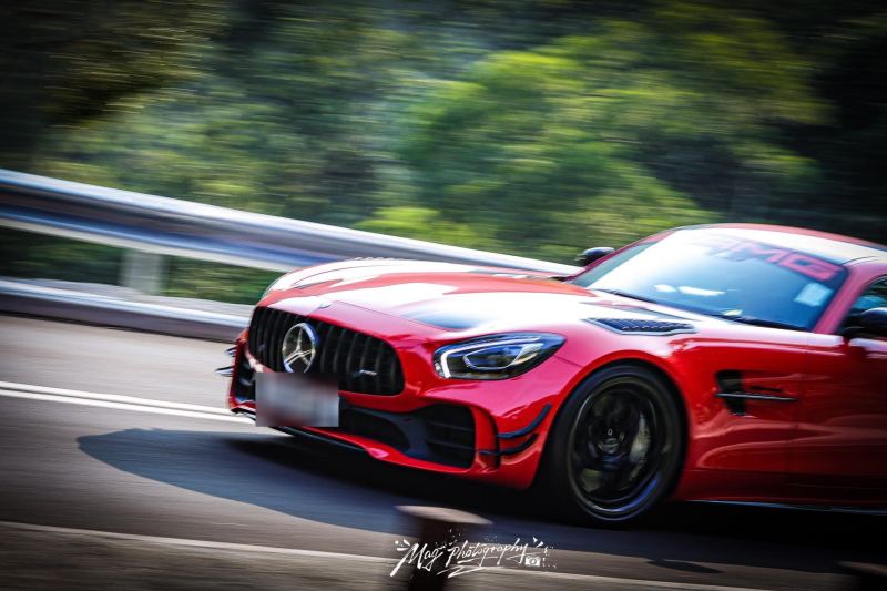 Mercedes-AMG GT R