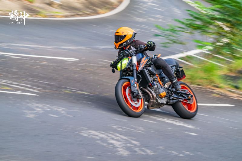 KTM 390 Duke
