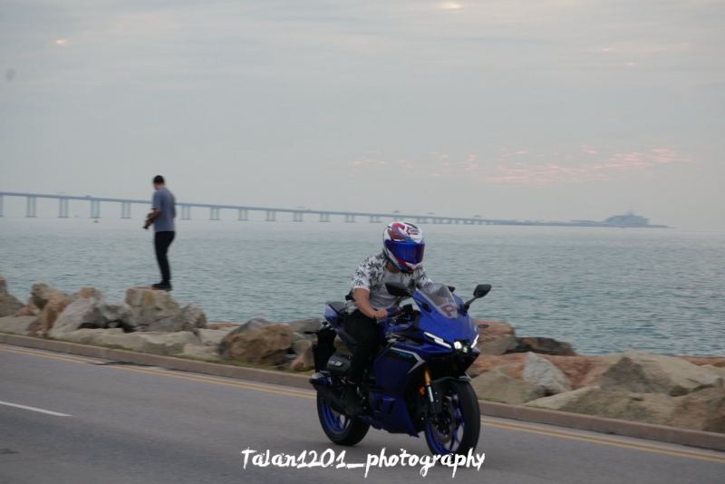 Yamaha R25