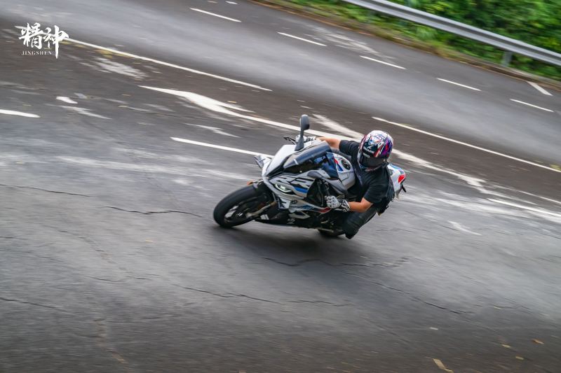 BMW S1000RR