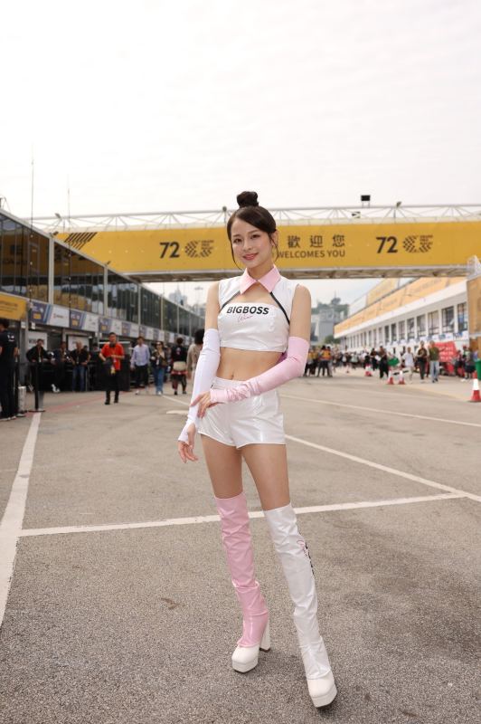 Day3～終於有🇯🇵櫻花妹🇯🇵出場🥰唔小心影咗幾張😅 Big Boss 模特兒： 1. Anera Tsujikado (辻門アネラ) 2. Makoto Minami (南真琴) 3. Mika Sawada (澤田実架) 4. Kiki Mizukami (水神きき) with 12 Attachments: