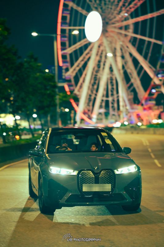 BMW iX