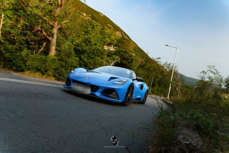 Lotus Emira