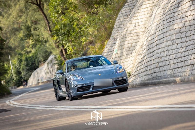 Porsche 718 Cayman