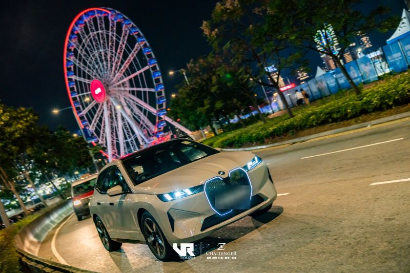 BMW iX