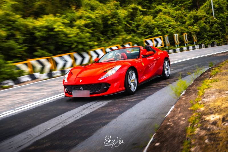 Ferrari 812 GTS
