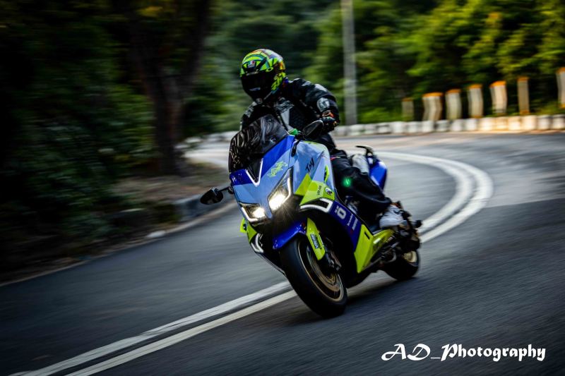 Yamaha R15