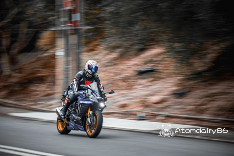 Yamaha R1
