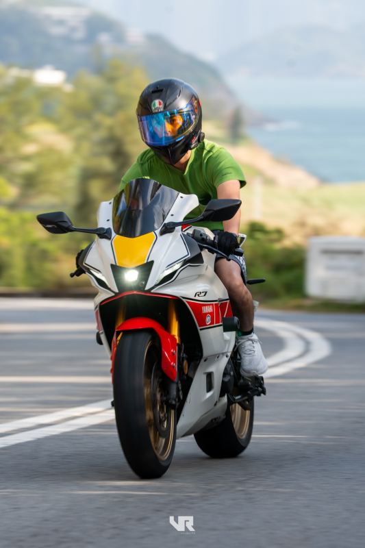 Yamaha R7