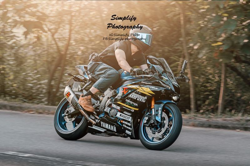 Yamaha R1