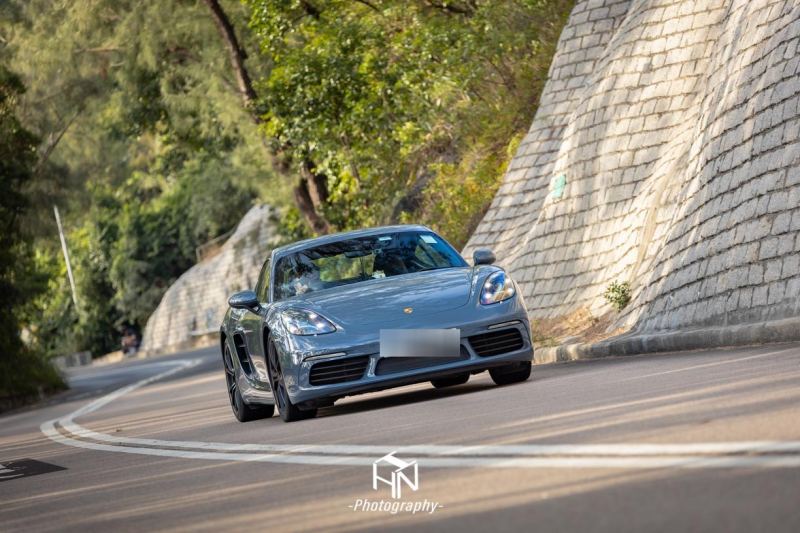 Porsche 718 Cayman