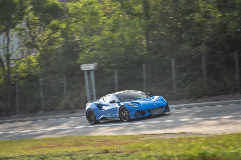 Lotus Emira