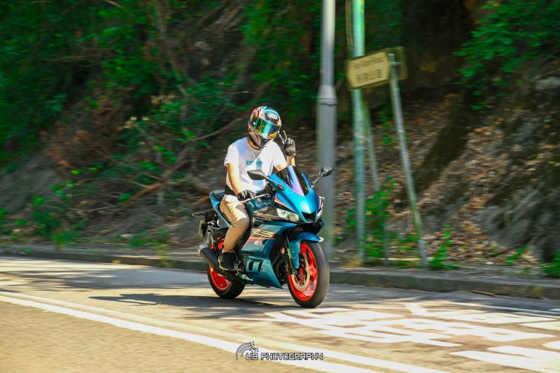 Yamaha R15