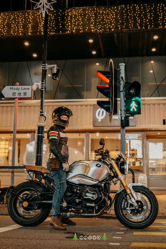 BMW R nineT