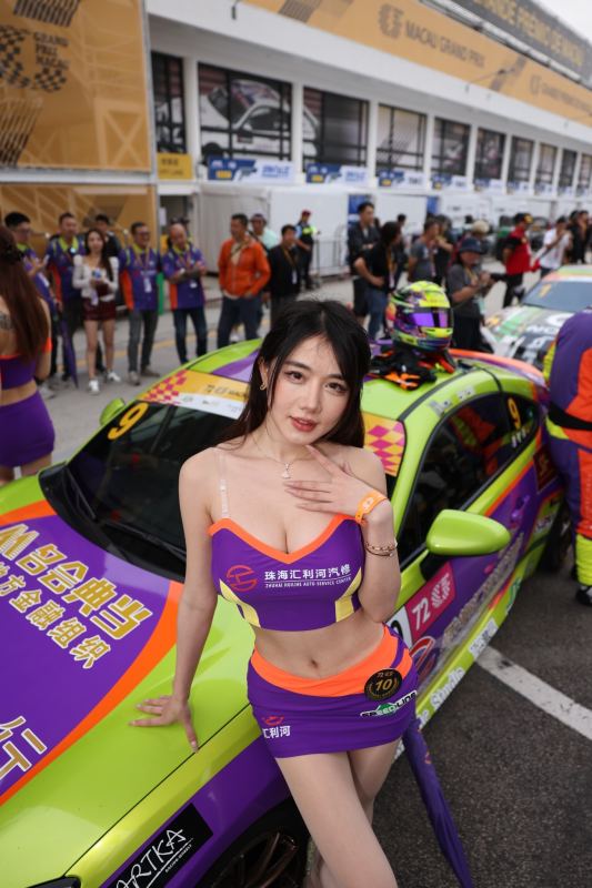 2025第72屆澳門格蘭披治大賽part.1路過唔小心影咗個百九萬粉車模網紅～張君雅 (直出原圖乜7都冇p過) with 17 Attachments: