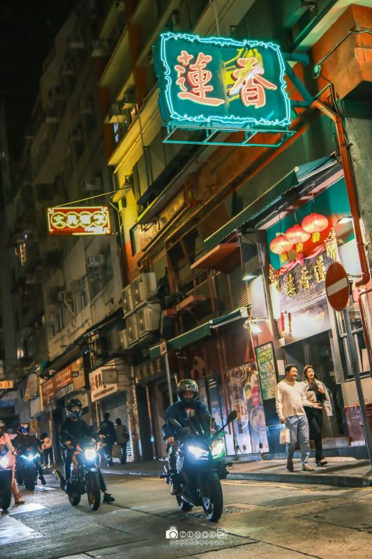 [12/11/2025] 中環蓮香樓(FUJI版) 攝點:中環威靈頓街 時間:20:45-2200 IG:Z.enok_hk 需要刪除相片/高清相片詳情請DM