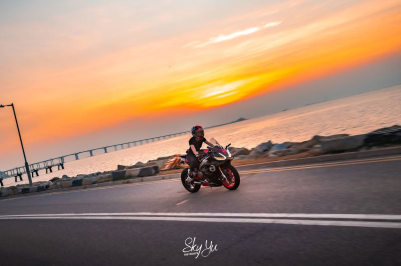Aprilia RSV4
