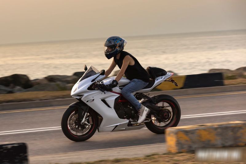 MV Agusta F3