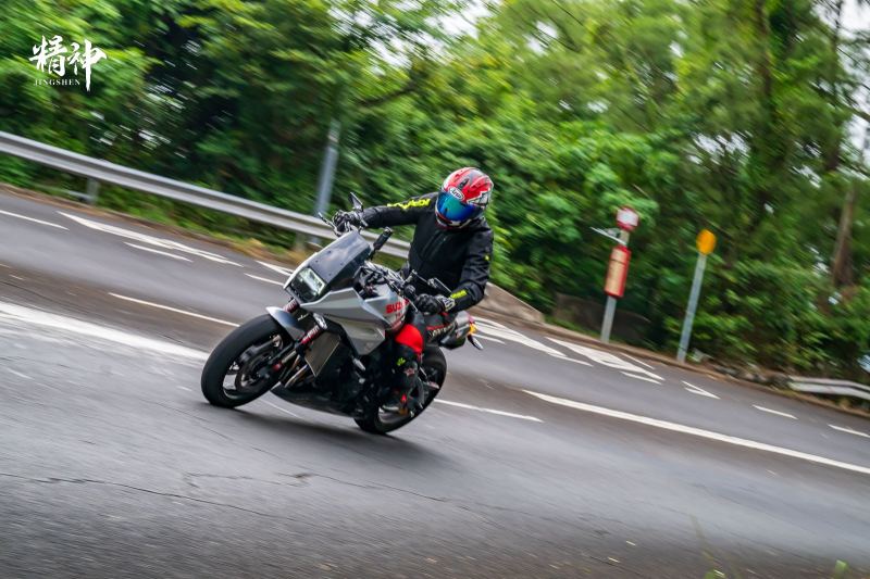 Suzuki V-Strom 1050