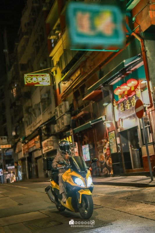 [12/11/2025] 中環蓮香樓(FUJI版) 攝點:中環威靈頓街 時間:20:45-2200 IG:Z.enok_hk 需要刪除相片/高清相片詳情請DM