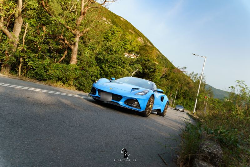 Lotus Emira