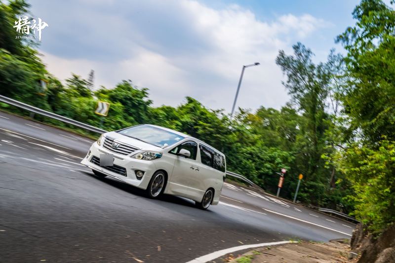 Honda Alphard