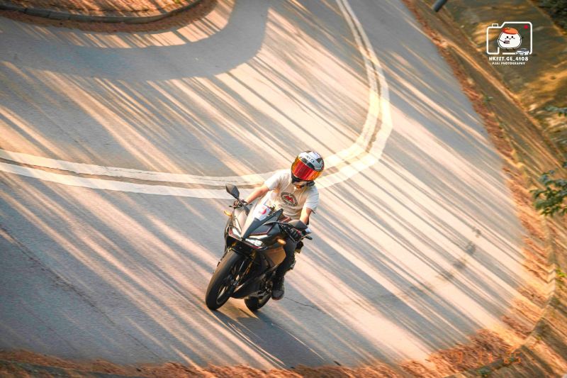 Yamaha R15