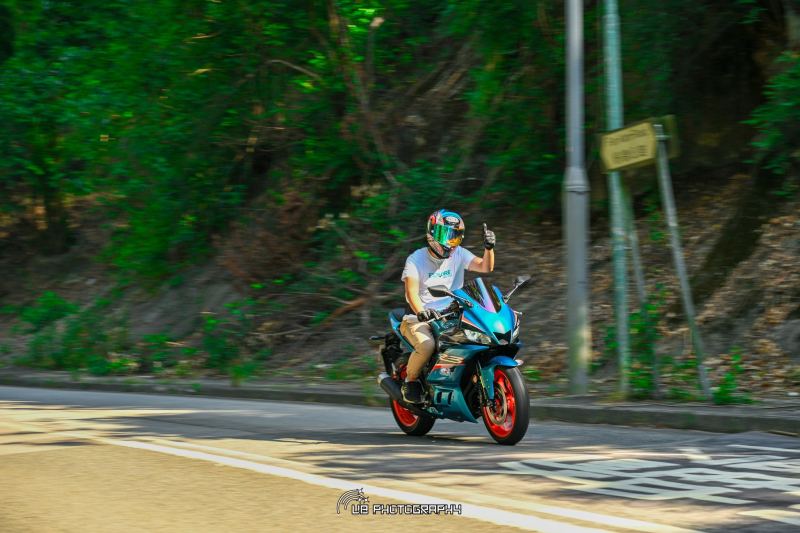 Yamaha R15