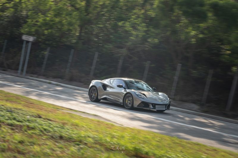 Lotus Emira