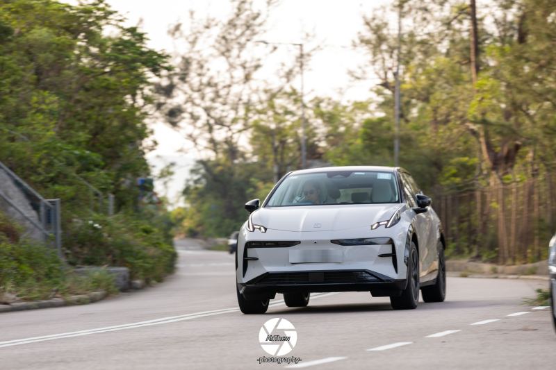 NIO ES7