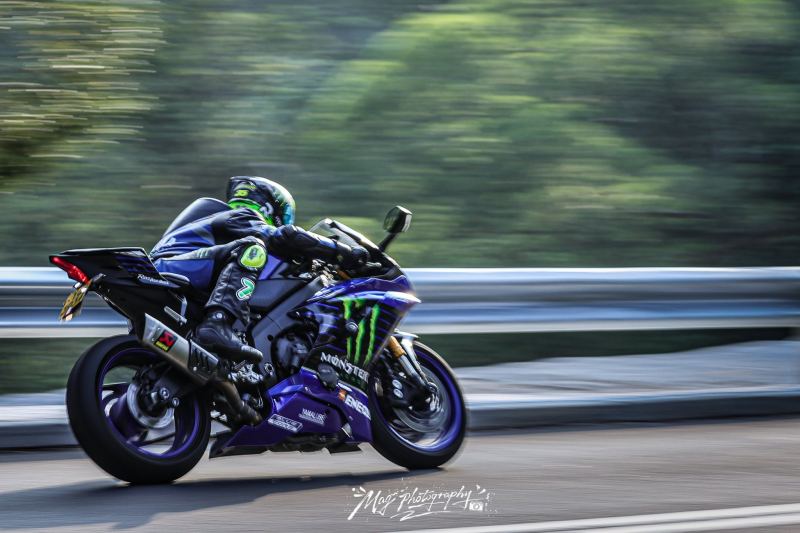 Yamaha R1