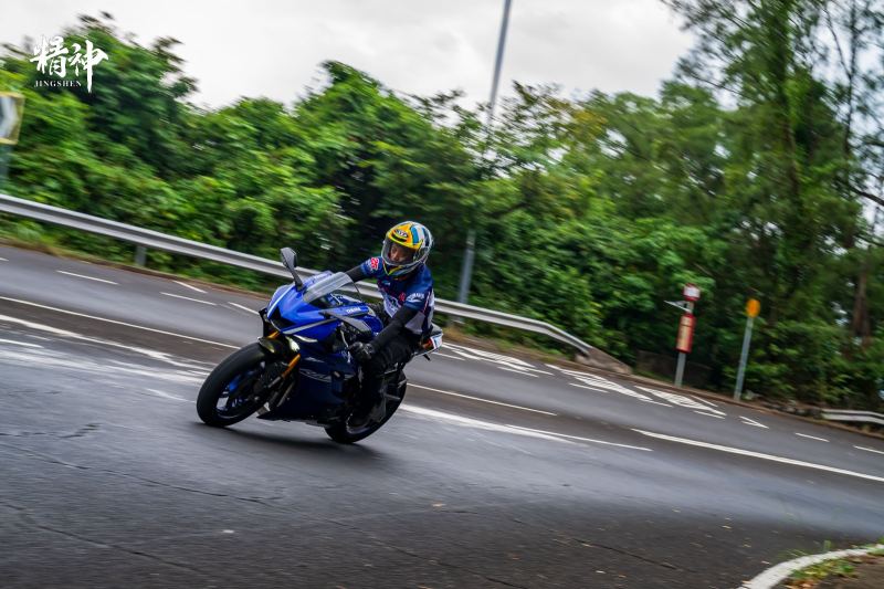 Yamaha R6