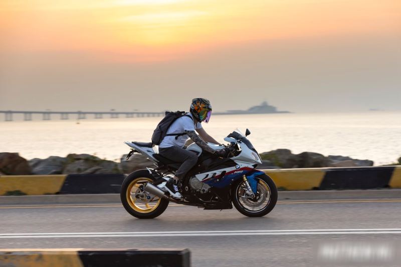 BMW S1000RR