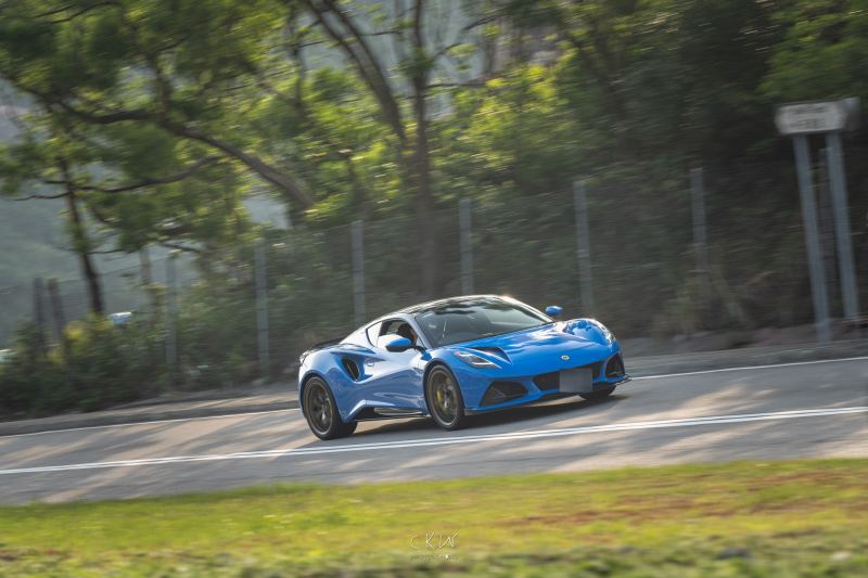 Lotus Emira